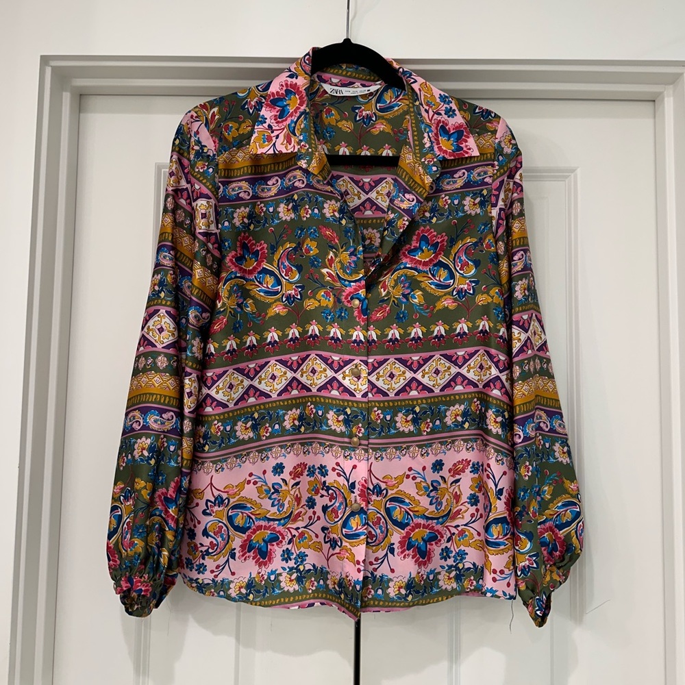 Zara Top - Size Small